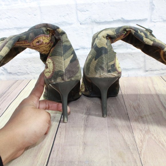 Akademiks Embroidered Camo Knee High Heeled Boots Size 10 - Picture 12 of 15